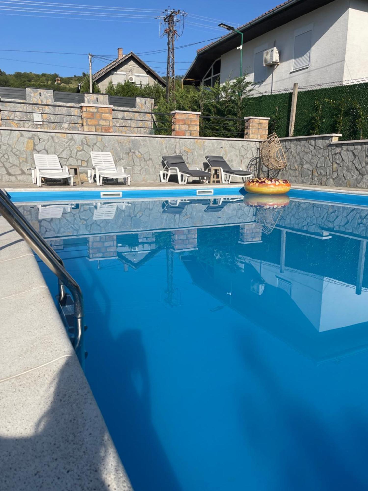 Vila Belilo 스렘스키카를로브치 외부 사진